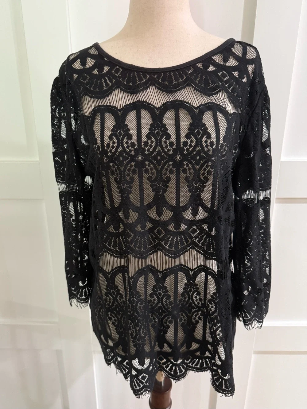 Black Sheer Lace Boho Tie-Back Top Size Large - Picture 2 of 5